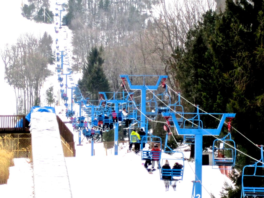 camelback-poconos-ski-resort-bright-blue-ski-lifts